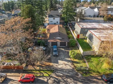 625 627 SE 160th Avenue Portland OR 97233