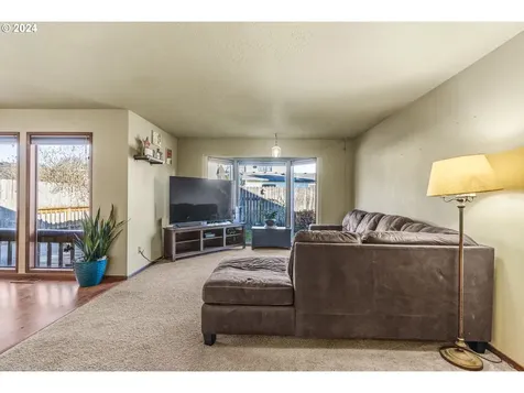 2424 50th Avenue Longview WA 98632