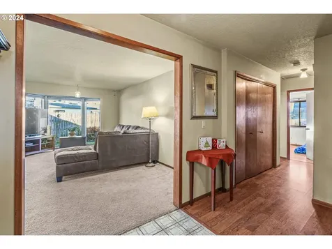 2424 50th Avenue Longview WA 98632