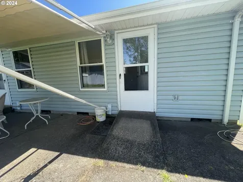 2880 S 7th Place Lebanon OR 97355
