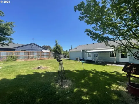 2880 S 7th Place Lebanon OR 97355