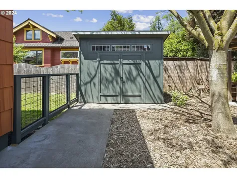 9743 N Syracuse Street Portland OR 97203