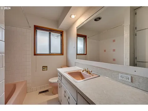 14608 NE 18th Street Vancouver WA 98684
