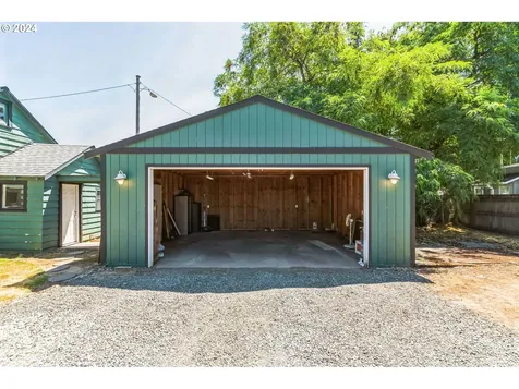 604 Holmes Lane Oregon City OR 97045