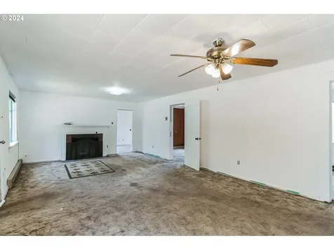 604 Holmes Lane Oregon City OR 97045