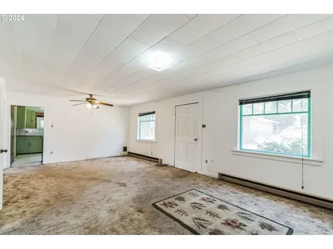 604 Holmes Lane Oregon City OR 97045