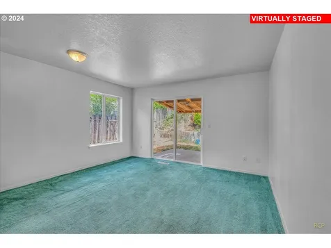 1557 NE 27th Terrace Gresham OR 97030