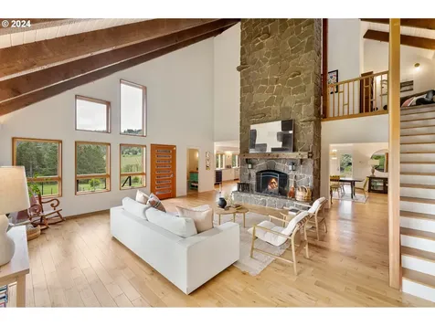 20100 Ne Kings Grade Newberg OR 97132