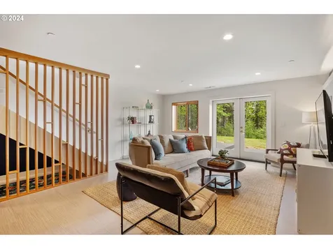 20100 Ne Kings Grade Newberg OR 97132