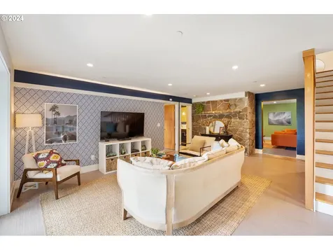 20100 Ne Kings Grade Newberg OR 97132