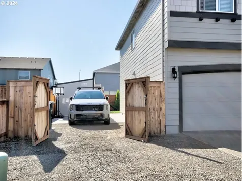 4820 Navigation Avenue NE Salem OR 97305