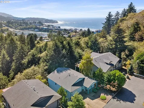 350 NE Harbor View Place Depoe Bay OR 97341