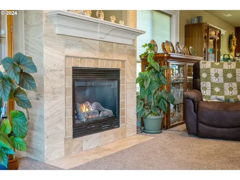 350 NE Harbor View Place Depoe Bay OR 97341