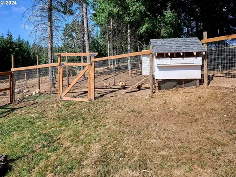 8887 Sw Larson Road Gaston OR 97119