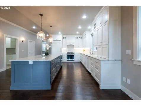 2084 Sterling Park Place Eugene OR 97408