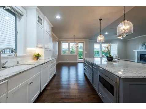 2084 Sterling Park Place Eugene OR 97408
