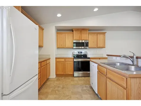 15502 Steens Avenue Sandy OR 97055