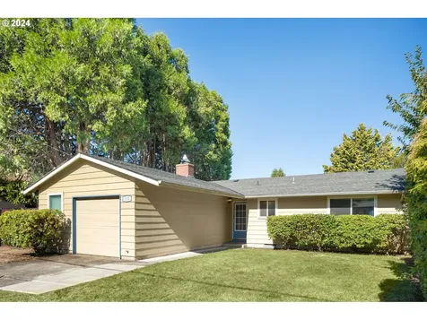 135 Cedar Street Fairview OR 97024