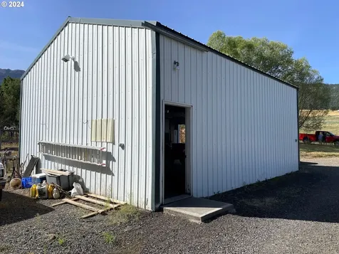 62109 Lime Quarry Road Enterprise OR 97828