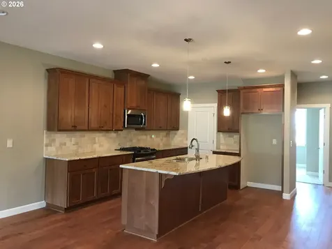 4237 NW Sage Loop Camas WA 98607