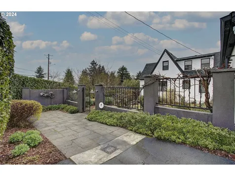 730 S Andresen Road Vancouver WA 98661