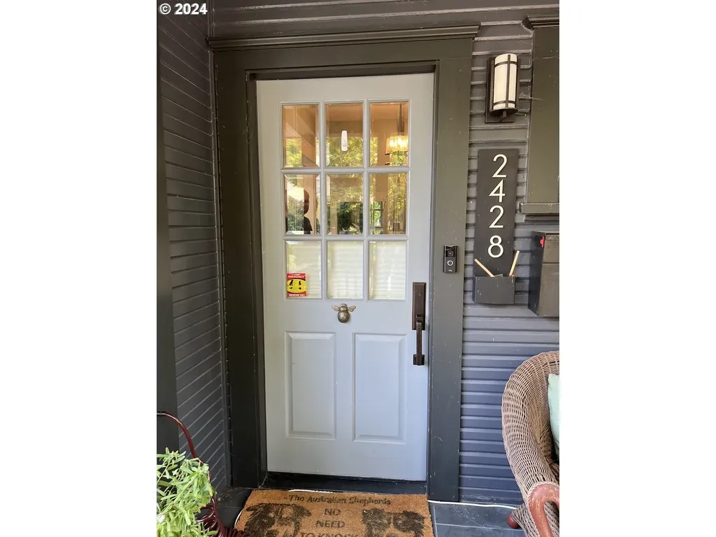 2428 Se Salmon Street Portland OR 97214