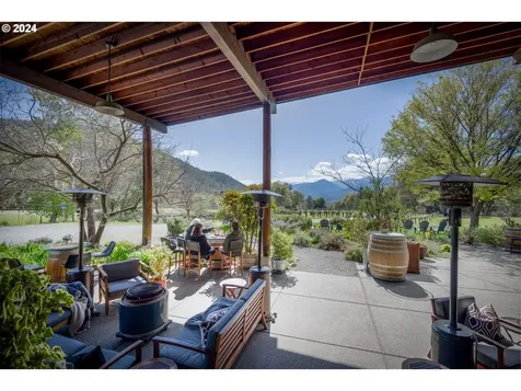 818 Slagle Creek Road Grants Pass OR 97527