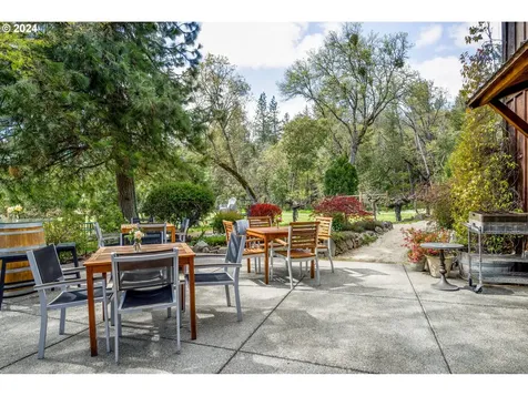 818 Slagle Creek Road Grants Pass OR 97527