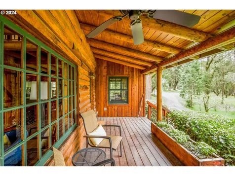 818 Slagle Creek Road Grants Pass OR 97527