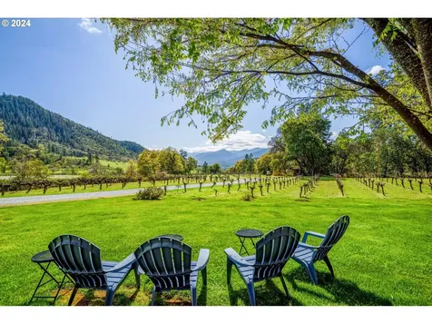 818 Slagle Creek Road Grants Pass OR 97527