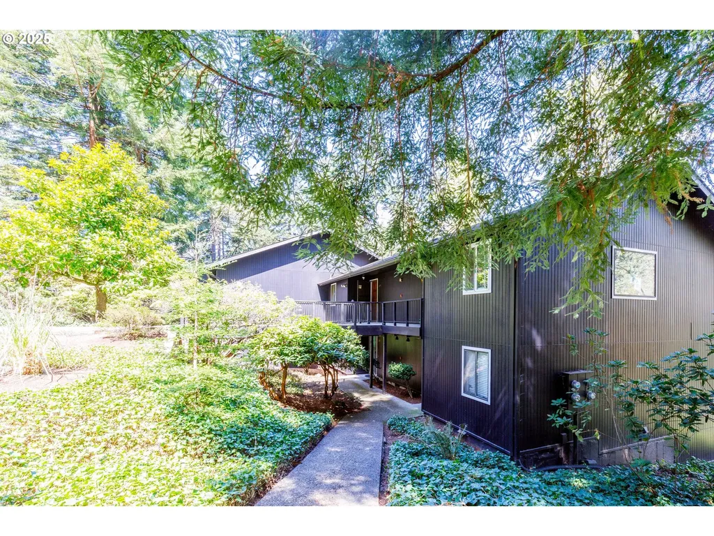2691 Woodstone Place Eugene OR 97405