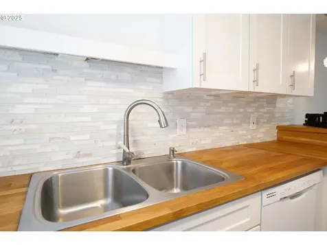2691 Woodstone Place Eugene OR 97405