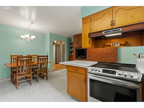 6139 Sw 27th Avenue Portland OR 97239
