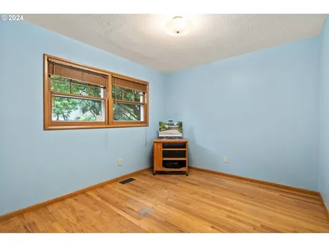 6139 Sw 27th Avenue Portland OR 97239
