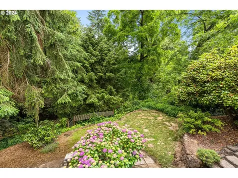 6139 Sw 27th Avenue Portland OR 97239