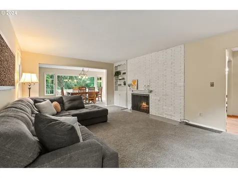6139 Sw 27th Avenue Portland OR 97239