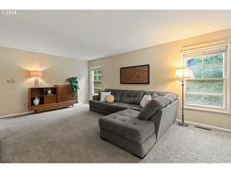 6139 Sw 27th Avenue Portland OR 97239