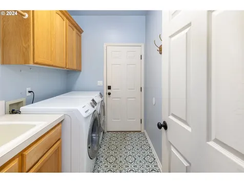 268 Nw Cypress Street Mcminnville OR 97128