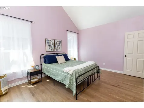 268 Nw Cypress Street Mcminnville OR 97128