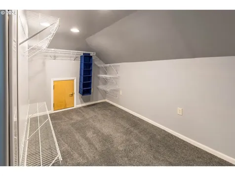 268 Nw Cypress Street Mcminnville OR 97128