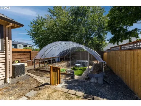 268 Nw Cypress Street Mcminnville OR 97128