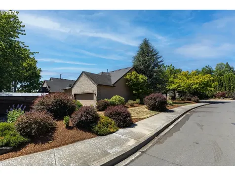 268 Nw Cypress Street Mcminnville OR 97128