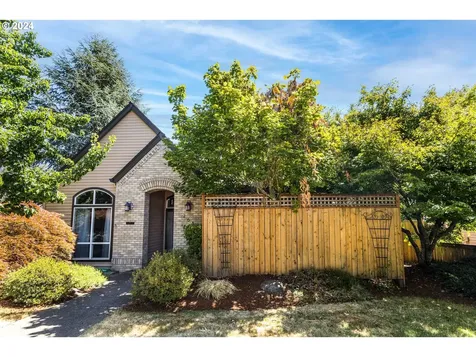 268 Nw Cypress Street Mcminnville OR 97128
