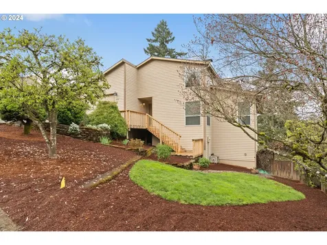 7735 Cason Lane Gladstone OR 97027