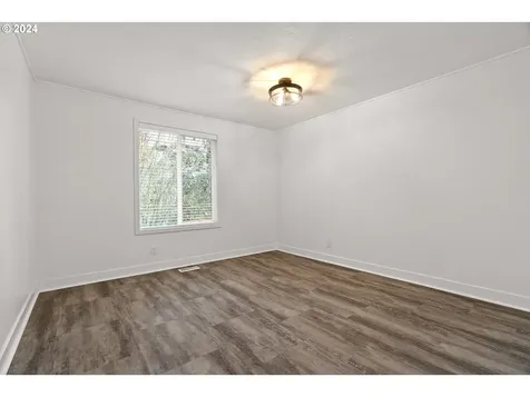 7735 Cason Lane Gladstone OR 97027