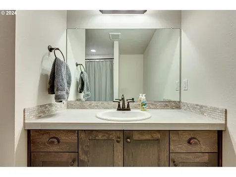 7137 S 11th Street Ridgefield WA 98642