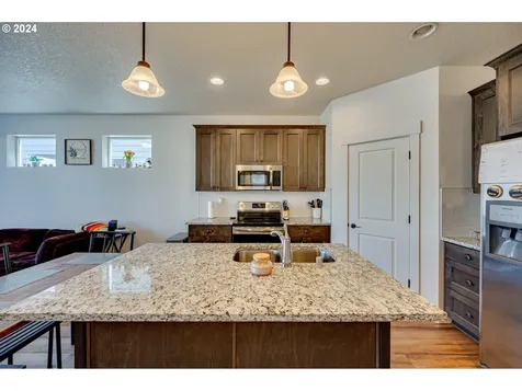 7137 S 11th Street Ridgefield WA 98642