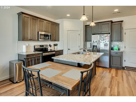 7137 S 11th Street Ridgefield WA 98642