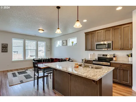 7137 S 11th Street Ridgefield WA 98642