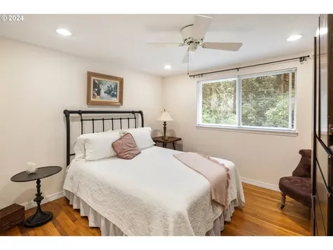 6262 Sw Pamela Street Portland OR 97219